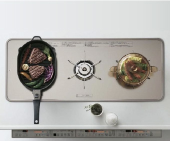 配膳まで考えた自分スタイルのキッチン