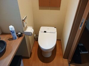 タンクレストイレ　工事前